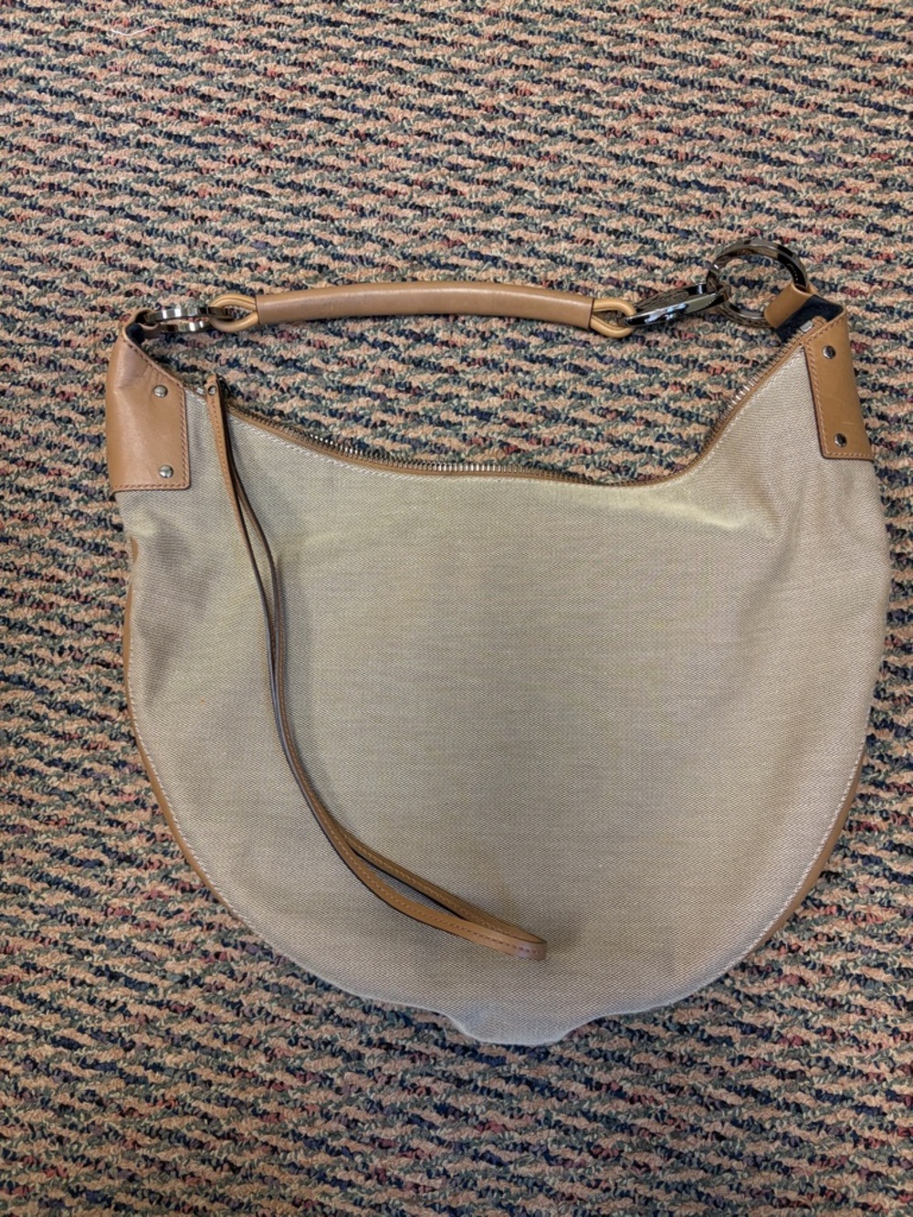 GUCCI authentic Half-moon Crescent Hobo Shoulder Handbag - Picture 5 of 13